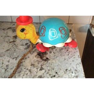 Child’s turtle pull toy